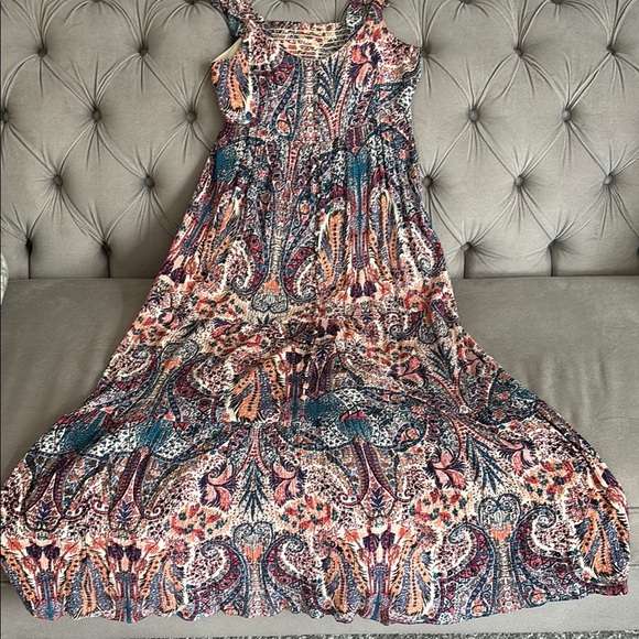 Dex Dresses & Skirts - Dex Vibrant Paisley Maxi Dress